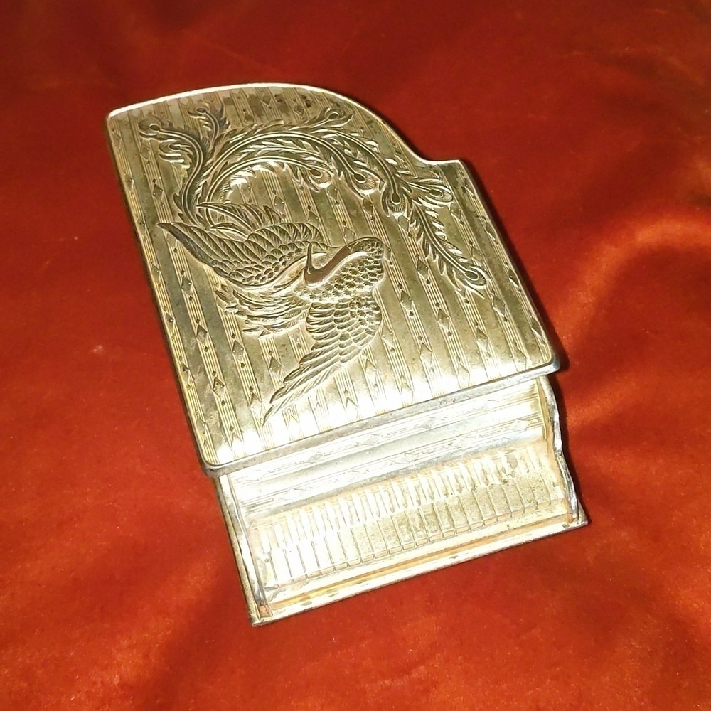 Vintage silver plated piano trinket box. Y made in Japan